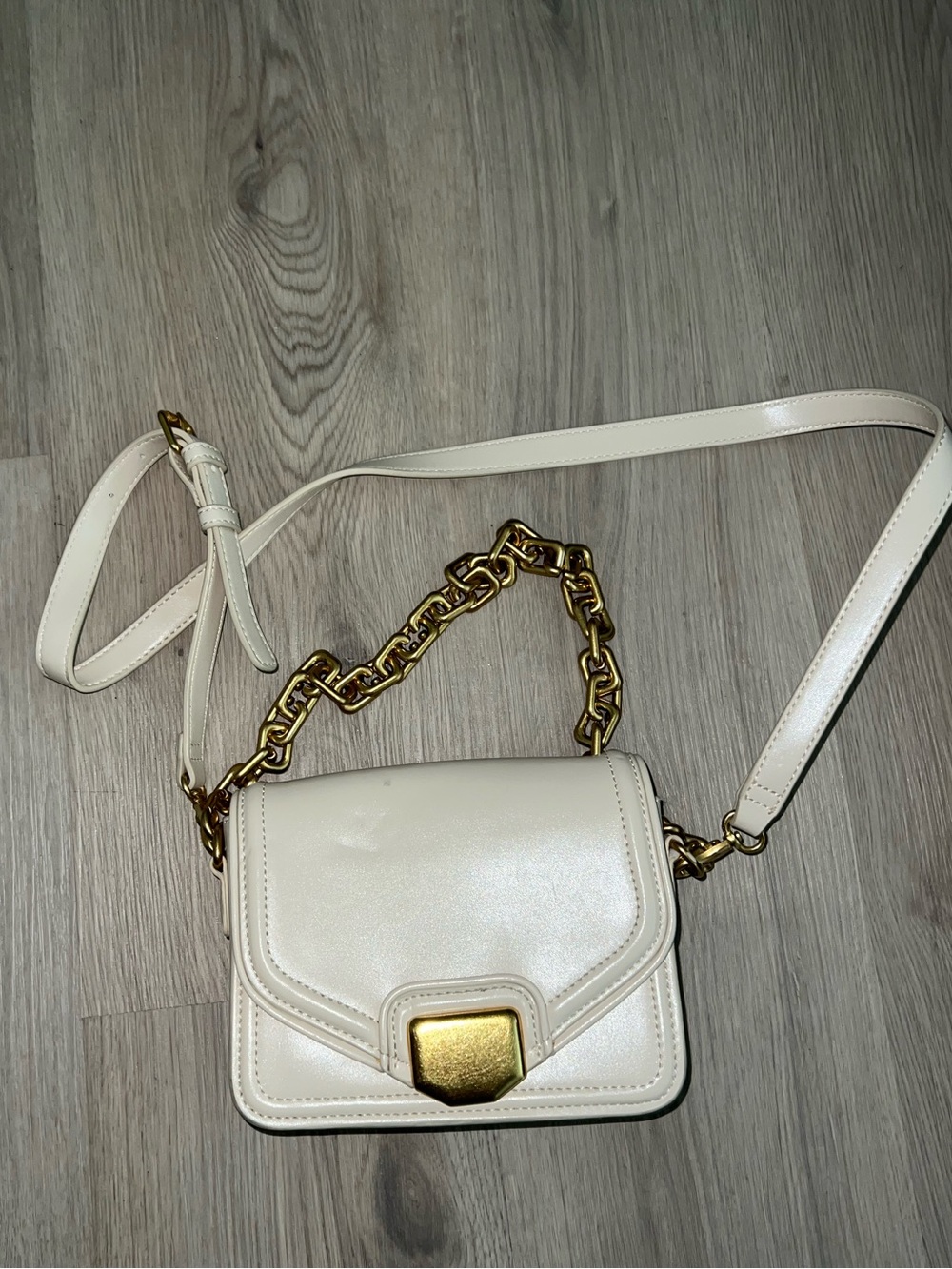 ZARA Cream Crossbody Bag Gold Chain Strap